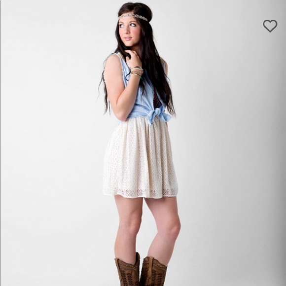 gimmicks by BKE Tops - GIMMICKS FRAYED CHAMBRAY SHIRT